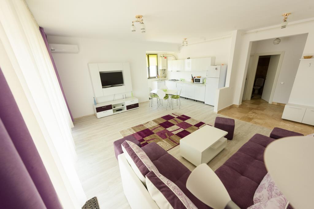 Ferienwohnung Purple Sun Năvodari Exterior foto